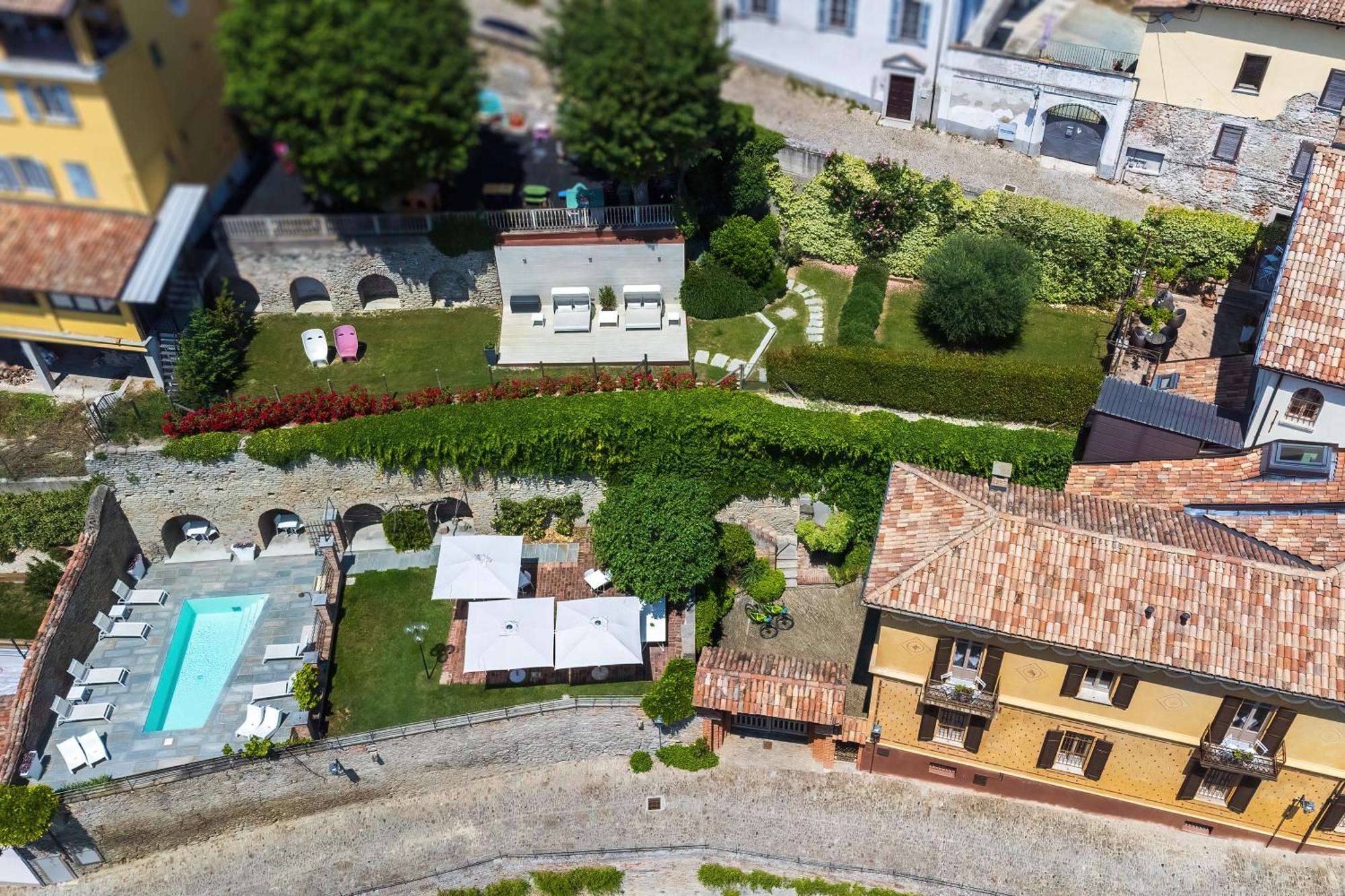 Relais Villa Del Borgo Canelli Exterior photo